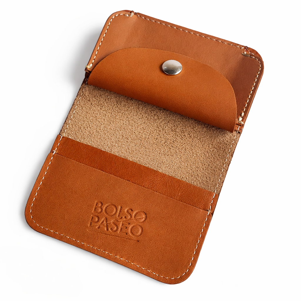 Billetera de cuero abierta 