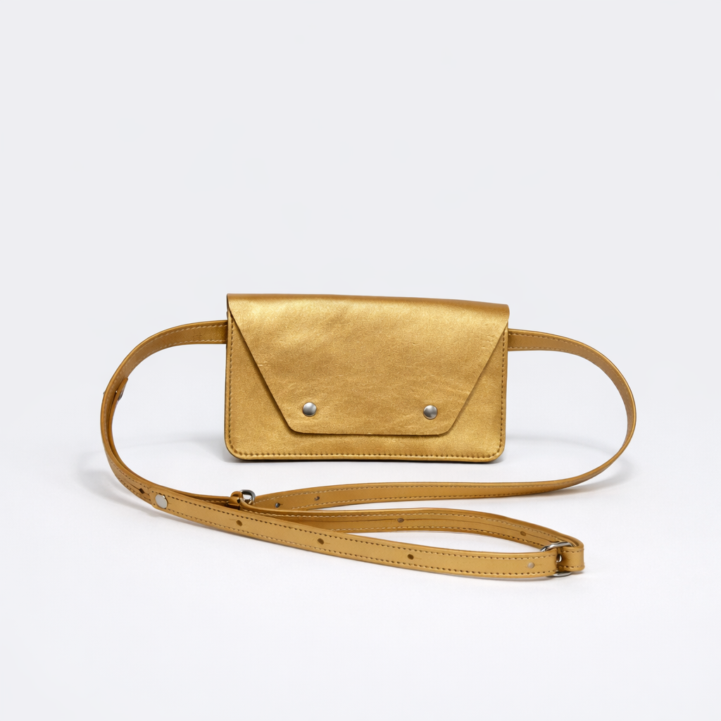 Cangurera de cuero artesanal